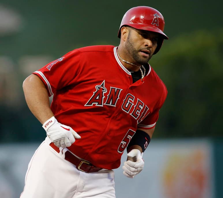 Albert Pujols está a 44 jonrones de llegar a los 700. (ARCHIVO)