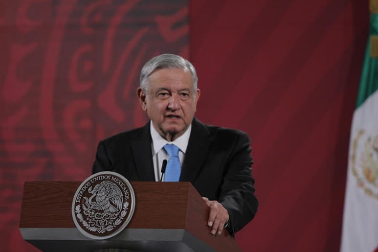 El presidente Andrés Manuel López Obrador rechazó que por el confinamiento por la pandemia del coronavirus hayan aumentado las agresiones contra las mujeres, aun cuando la secretaria de Gobernación, Olga Sánchez Cordero, ha señalado que la violencia contra este sector ha crecido. (NOTIMEX)
