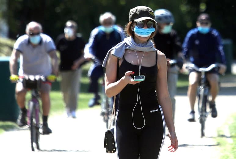 Italia registra ya 30,201 fallecidos con coronavirus, con 243 el último día, cuatro días después de empezar la primera fase de desescalada parcial en el país. (ARCHIVO) 