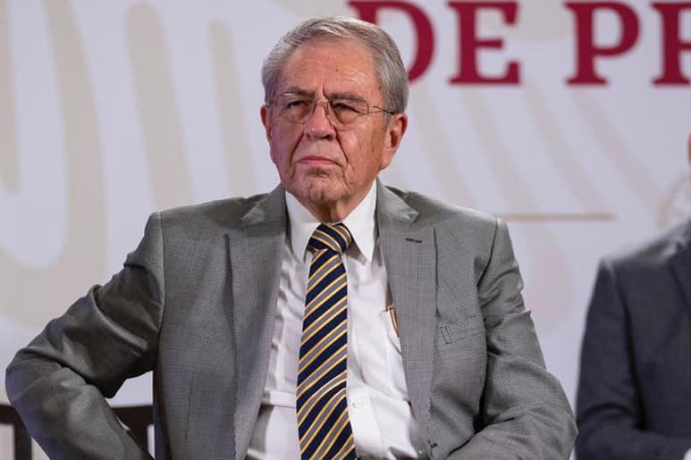 En un comunicado, los legisladores panistas alertaron del peligro que representa para la población que se pretenda regresar de manera anticipada a las actividades diarias, cuando la pandemia apenas alcanzará su pico más alto. (ARCHIVO)