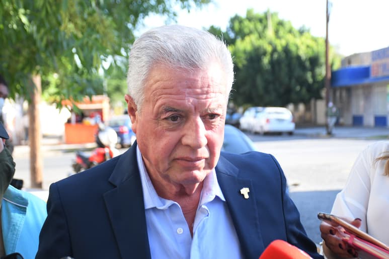 El alcalde Jorge Zermeño Infante declaró que en Torreón se aplican las medidas preventivas emitidas por la Secretaría de Salud y dijo que hay que comparar los casos con el total de la población. (FERNANDO COMPEÁN)