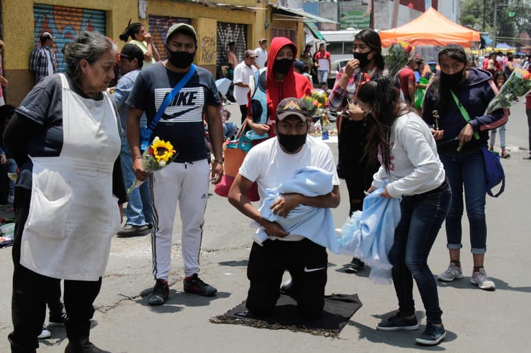 Hace una semana y media comenzó con un malestar general, que después se convirtió en crisis de tos, fiebre y dolores de cabeza que lo han hecho pensar incluso en la muerte. (ARCHIVO)