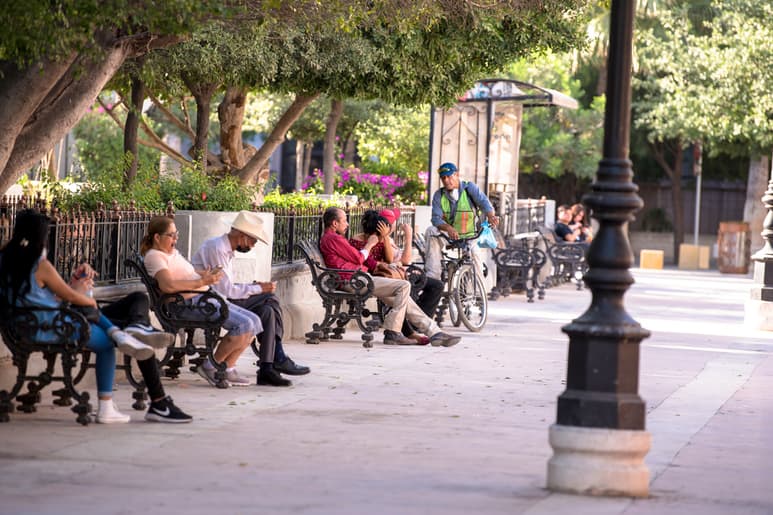 El alcalde de Torreón, Jorge Zermeño Infante, reiteró que no existen intenciones del Ayuntamiento para sancionar o detener a las personas que sigan saliendo a la calle de forma injustificada. (EL SIGLO DE TORREÓN)