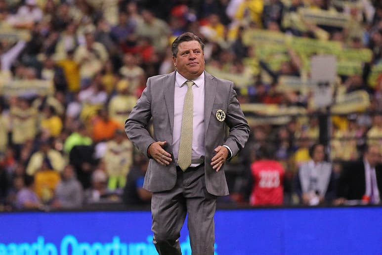 Miguel Herrera confesó que su ilusión es dirigir en Europa como lo hace su compatriota Javier Aguirre. (ARCHIVO)