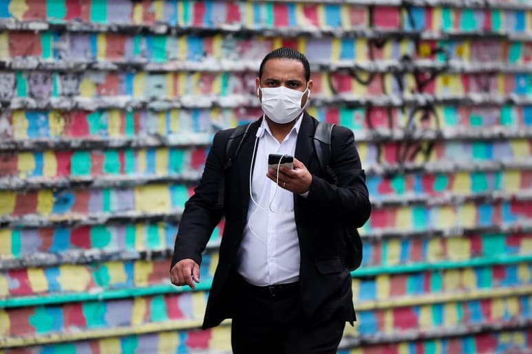 La OTAN alertó este miércoles de que el uso de la desinformación como arma y elemento desestabilizador sólo 'va a empeorar' a causa del desarrollo tecnológico y que será necesario estar preparados ante ello. (ARCHIVO)