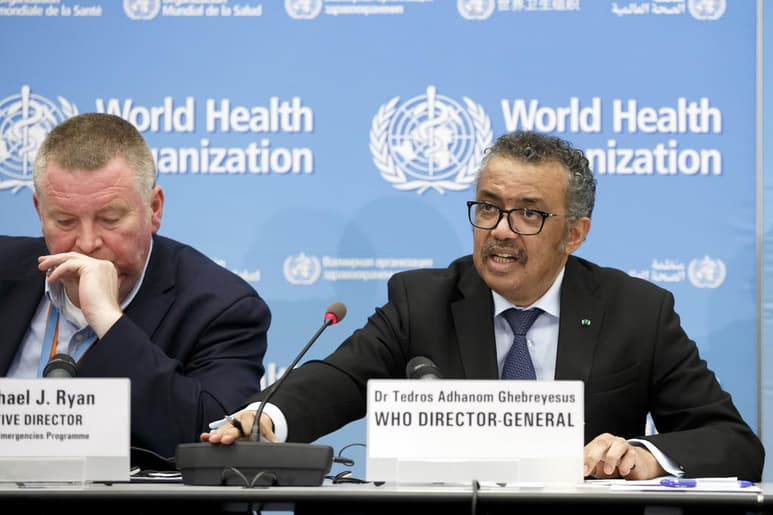 La Organización Mundial de la Salud (OMS) dijo haber recibido el reporte de más de 100 mil nuevos casos de coronavirus en las últimas 24 horas, 'la mayor cifra en un solo día desde que comenzó el brote'. (ARCHIVO)