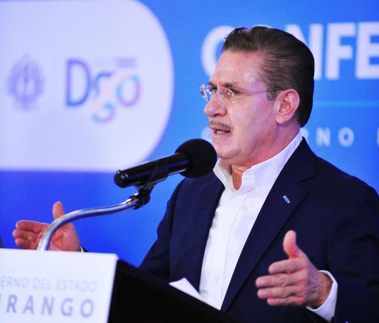 Por lo anterior, el gobernador de Durango, José Rosas Aispuro Torres anuncio está mañana la firma del acuerdo para la armonía laboral y la reactivación económica, mismo que está signado con los sectores empresariales y los diferentes organismos sindicales.
(EL SIGLO DE TORREÓN)