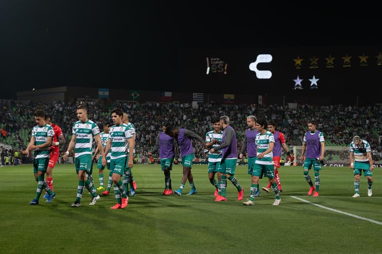Con esta nueva cifra del plantel guerreros, que aún espera más resultados, se convierten en el club con más jugadores contagiados en el mundo. (ARCHIVO)