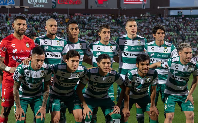 La Liga MX sumó esta semana 12 casos positivos de coronavirus en jugadores pertenecientes al plantel del Club Santos Laguna. (ARCHIVO)