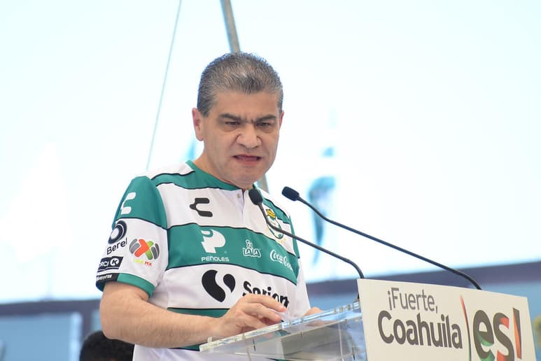 El gobernador mencionó que ya han tenido contacto con los jugadores y sus familiares luego de informarse el contagio. (ARCHIVO)
