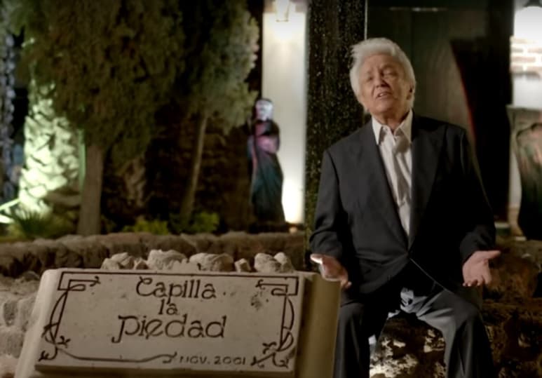 Pasa cuarentena. El cantante se encuentra aislado en su rancho ubicado en Torreón, Coahuila.