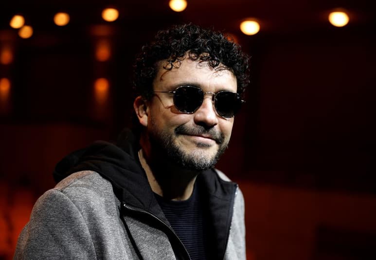 Contento. El cantante y compositor colombiano Andrés Cepeda manifestó que no era supersticioso por ello el nombre de su disco.