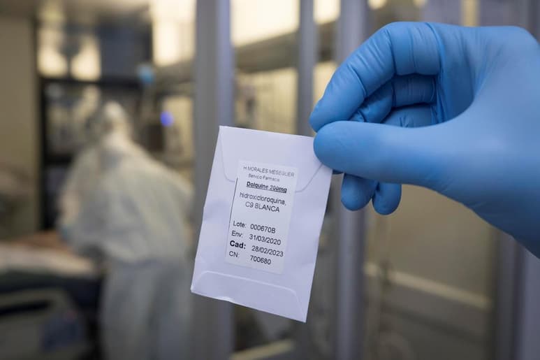 OMS), Tedros Adhanom Ghebreyesus, anunció hoy que el organismo detendrá temporalmente los ensayos clínicos con hidroxicloroquina en pacientes de COVID-19, al haberse detectado un mayor índice de mortalidad en estos enfermos. (ARCHIVO)