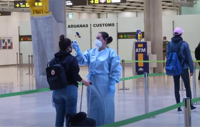 España levantará la cuarentena para los turistas extranjeros el próximo 1 de julio, con lo que pone fecha a su reapertura al turismo internacional anunciada el pasado fin de semana. (ARCHIVO) 