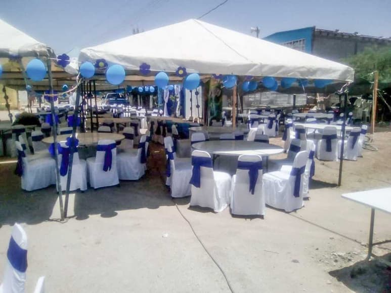 Ya se tenía todo listo para que iniciara el evento cuando llegaron los inspectores y pidieron a la familia la cancelación del mismo.