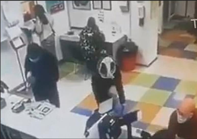 El video se hizo viral en redes sociales. (CAPTURA)