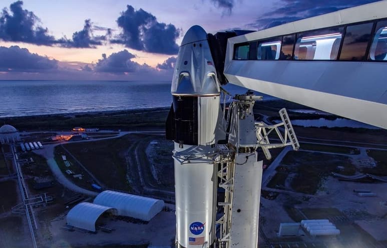 Pocas horas antes de que comience la misión Demo-2, con la que la NASA y SpaceX volverán a enviar a astronautas a la Estación Espacial Internacional (EEI) desde suelo estadounidense. (ARCHIVO)