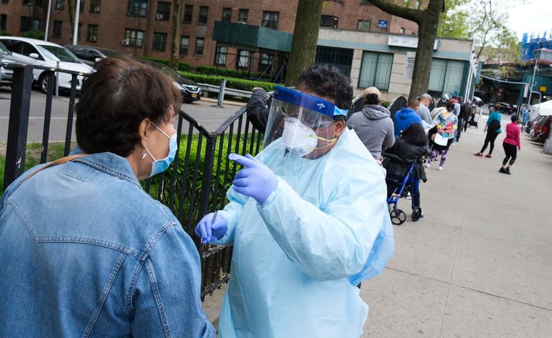Las muertes por coronavirus en Estados Unidos se acercan esta semana a los 100,000. (ARCHIVO)