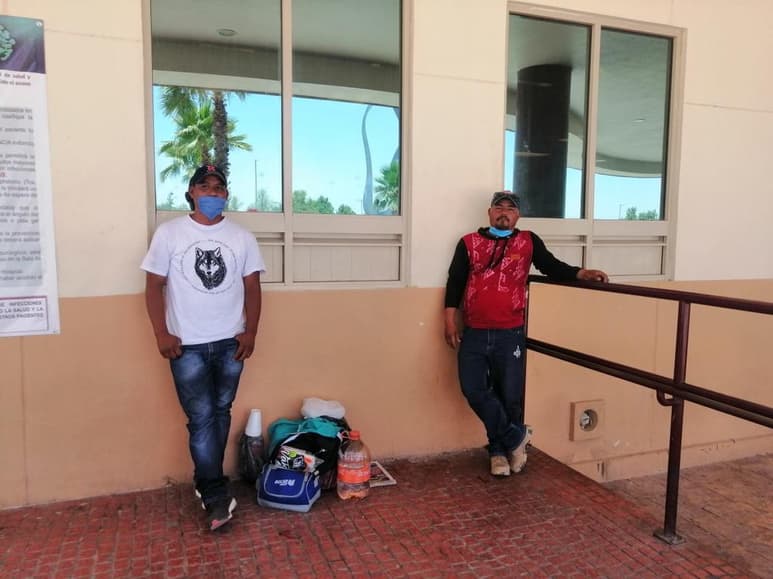 Julián, padre de Ricardo, informó que hasta el momento el estado de salud de su hijo es grave y que hasta ahora no le han informado si es que presenta problemas de la vista. (EL SIGLO DE TORREÓN)
