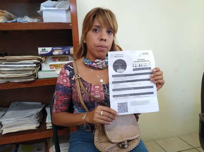 Martha Carolina Meraz Martínez dice que es madre soltera y que aceptó inscribirse en el programa porque no tenía trabajo.
