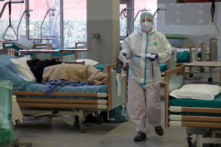 En total, Italia contabiliza ya 231,732 casos totales de coronavirus y 33,142 muertos desde el inicio de la crisis sanitaria. (ARCHIVO)