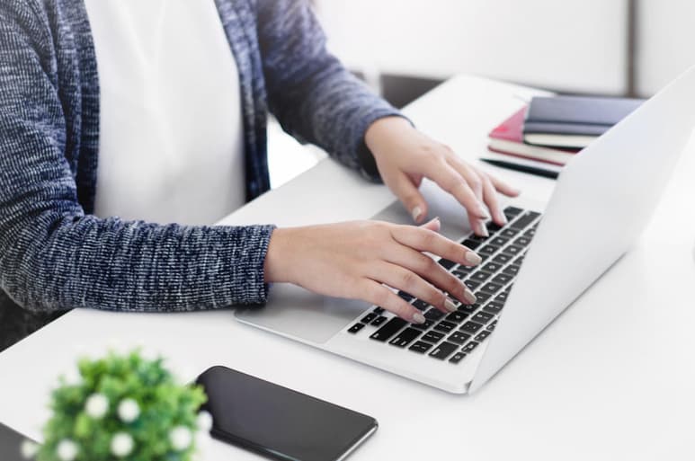 Con relación a la carga de trabajo al estar compaginando sus actividades laborales con las personales, 40% considera que la carga es mucha. (ARCHIVO)