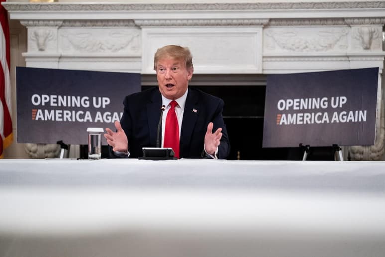 Trump ordenó el pasado 14 de abril congelar temporalmente los fondos que EUA.