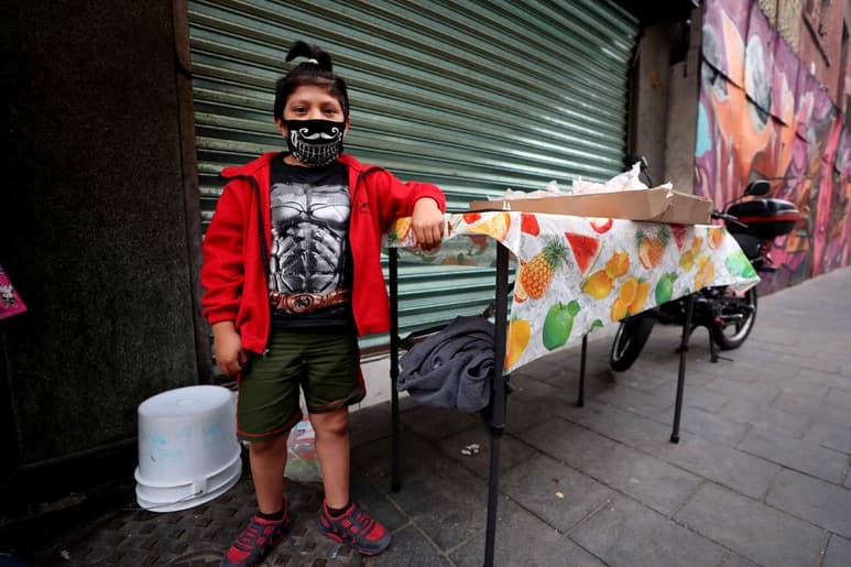 Yael es uno de los 25 millones 400 mil alumnos de educación básica que dejó de ir a la escuela desde el 23 de marzo, fecha en que arrancó la Jornada Nacional de Sana Distancia, como una medida para reducir los contagios de COVID-19. (EL UNIVERSAL)