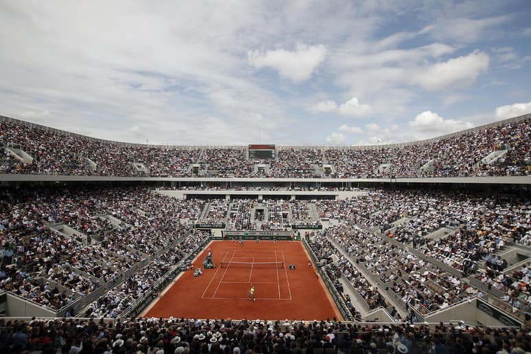 El Abierto de Francia, programado para disputarse del 20 de septiembre al 4 de agosto, podría recorrerse una semana.