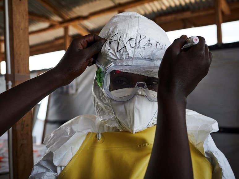 La epidemia de ébola resurgió en la norteña provincia de Ecuador, de acuerdo a los estudios del Instituto de Investigación Biomédica. (ARCHIVO)