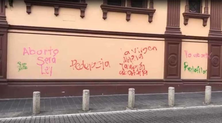 El religioso aseguró que mantendrán su postura siempre en contra del aborto y de los políticos.