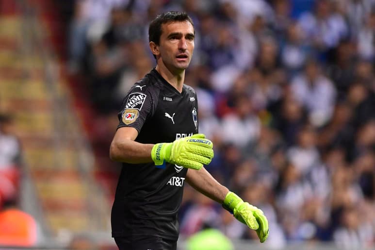 El portero Marcelo Barovero, quien fue campeón con Monterrey en el futbol mexicano y tercero en la Copa Mundial de Clubes 2019, seguirá su camino en el equipo Burgos, de la tercera división del balompié de España. (ARCHIVO)