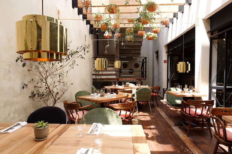 El regreso a la actividad laboral para los restaurantes ha sido muy flojo; solo el 15 por ciento de los comensales han regresado. (EL SIGLO DE TORREÓN)