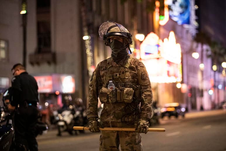 Aclaró que el uso de las fuerzas armadas siempre debe ser un último recurso y “oólo en las acciones más urgentes y graves”. (EFE)