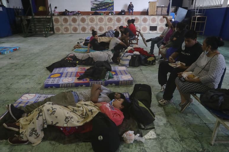 Existen personas afectadas que no acuden a estos lugares por temor a contagiarse de COVID-19. (EFE) 