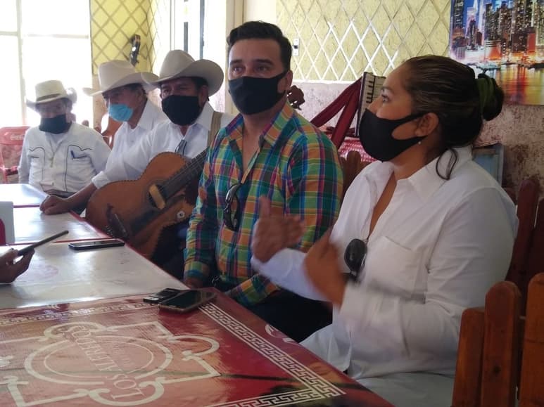 Músicos piden que el Gobierno estatal y el Gobierno municipal les permitan trabajar, pues ya no pueden mantener a sus familias.