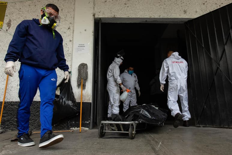 El Instituto de Métricas y Evaluación de Salud (IHME) de la Universidad de Washington actualizó su proyección de muertes por COVID-19 en México: según sus cálculos, llegará a casi 52 mil a principios de agosto. (ARCHIVO)
