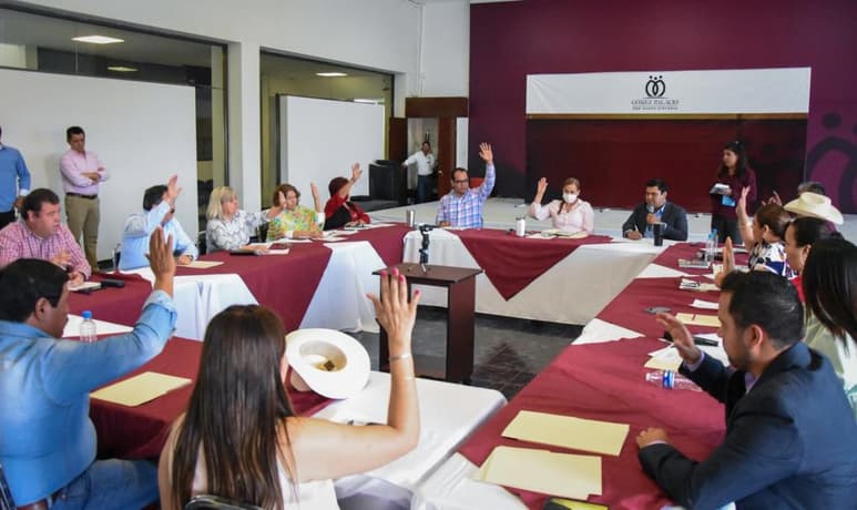 En conferencia de prensa virtual, el dirigente del PRI en Durango, afirmó también que el Ayuntamiento de Gómez Palacio “ha hecho mal las cosas” pues a casi un año de gobierno de la alcaldesa Marina Vitela Rodríguez no hay obra pública ni inversiones importantes.
(ARCHIVO)