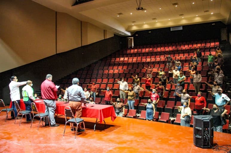 Los representantes de los comités se reunieron con las autoridades municipales de Lerdo.