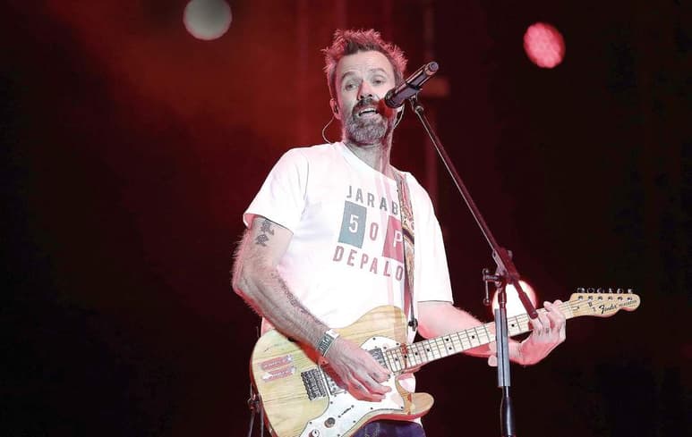 La muerte de Pau Donés, que tuvo lugar este martes a los 53 años en Lérida, España, conmocionó a muchos, pero no a quienes lo conocían, porque el líder de la banda española Jarabe de Palo sabía que le faltaba poco tiempo de vida. (ARCHIVO)