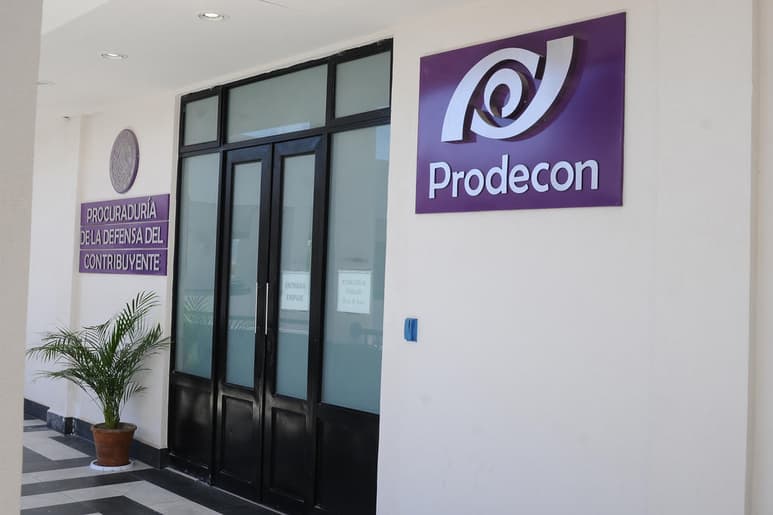 El presidente del CCE, Carlos Salazar Lomelín, pidió a la Comisión Permanente designe procurador de Defensa del Contribuyente que cuente con trayectoria en la materia, perfil del que carecen los integrantes de la terna que envió el Ejecutivo la semana pasada, en la cual figuran dos tabasqueños y el extitular del Instituto Nacional para Devolver al Pueblo lo Robado. (ARCHIVO)