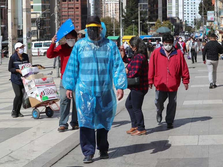 Bolivia afronta uno de sus momentos más adversos por el incremento de contagios por la COVID-19, cuando este viernes se cumplen tres meses desde que se identificaron los primeros casos en marzo pasado. (ARCHIVO)