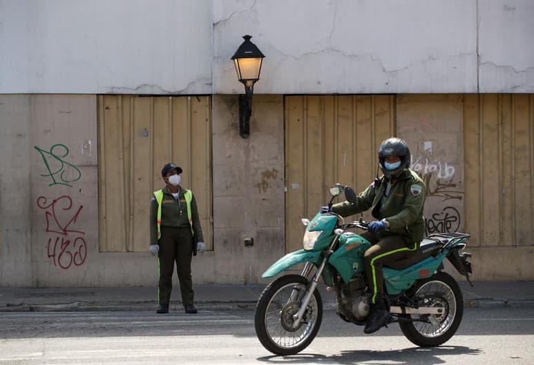 El Congreso de la República Dominicana aprobó este viernes la quinta prórroga del estado de emergencia impuesto por el coronavirus y lo extendió hasta el 30 de junio, a cinco días de las elecciones presidenciales. (ARCHIVO)