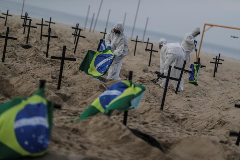 Sao Paulo, que actualmente tiene casi un 70 % de las camas de terapia intensiva ocupadas, sigue siendo el epicentro de la pandemia.