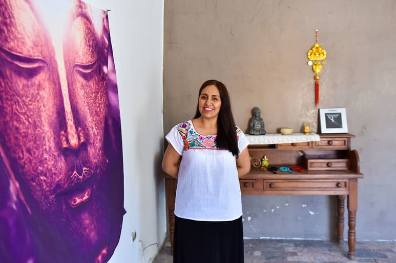 CONEXIÓN. Para Almendra García, la aceptación del ser humano hacia sí mismo es el punto de partida para la sanación. (EL SIGLO DE TORREÓN / Erick Sotomayor)