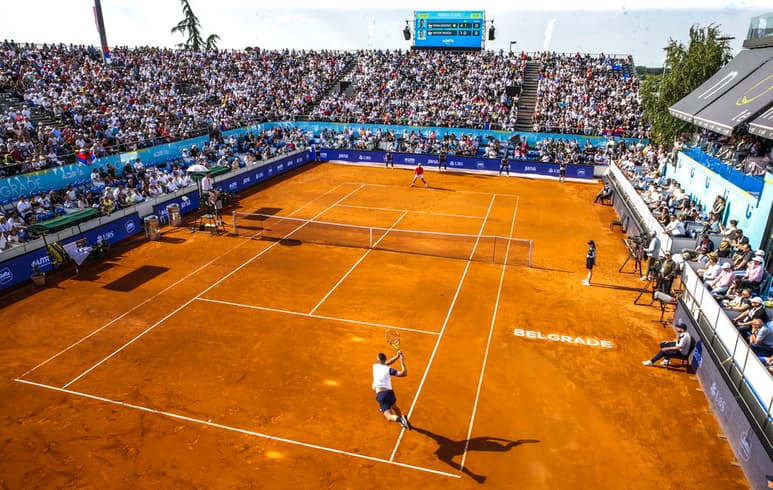 El torneo con público se juega según de todos contra todos, en dos grupos de cuatro jugadores cada uno, y la final entre los dos mejores.