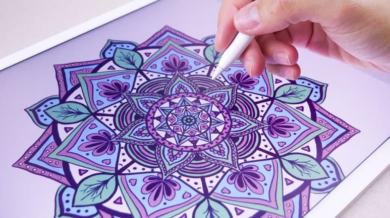 TERAPIA. Las mandalas brindan relajación y calman la mente, además de brindar equilibrio espiritual. (ARCHIVO)