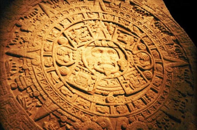 Por un error de interpretación, la fecha marcada como el 'fin del mundo' en el Calendario Maya, sería el día 21 de este mes (REDES SOCIALES)