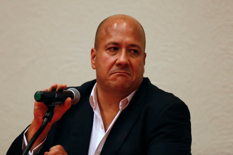 Morena presentó ante el Instituto Nacional Electoral (INE) una queja en contra del gobernador de Jalisco, Enrique Alfaro, y del senador de Movimiento Ciudadano, Dante Delgado, por el presunto uso indebido de recursos públicos, calumnia, violación al principio de imparcialidad y violencia política. (ARCHIVO)