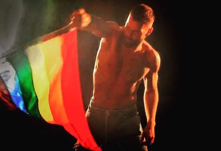 Ricky Martin celebró este martes la decisión del Tribunal Supremo de Estados Unidos de amparar a la comunidad LGTBIQ contra la discriminación laboral, aunque pidió 'no bajar la guardia' pues se sigue 'buscando la forma' de quitarle 'derechos ya ganados' a esa comunidad, a la que pertenece. (INSTAGRAM)
